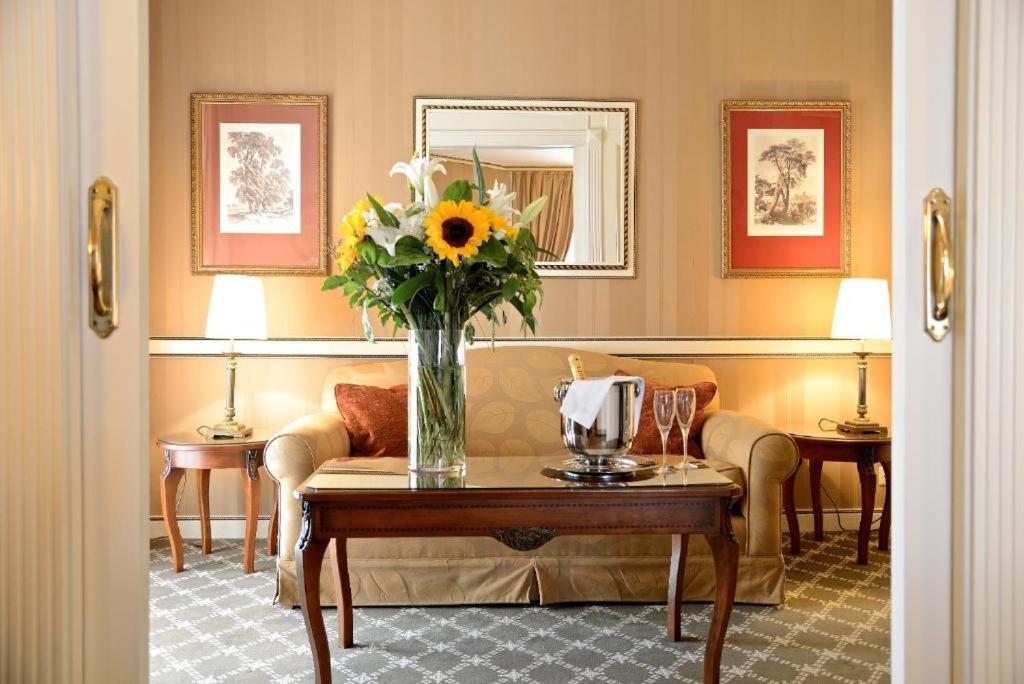 Carlton Boutique Lausana