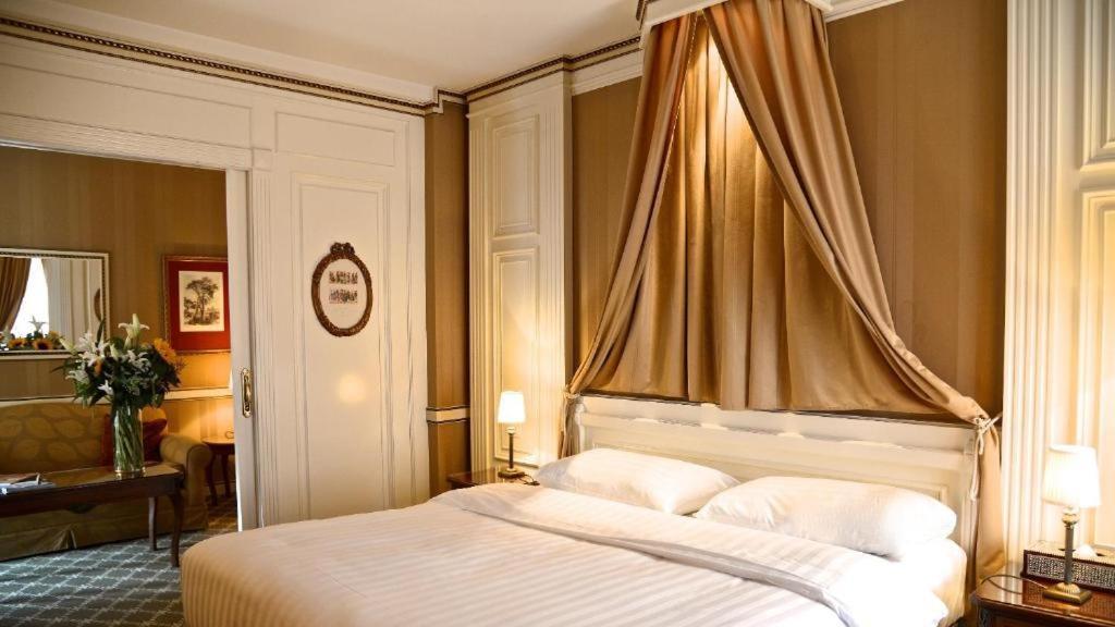 Carlton Boutique Hotel 4*
