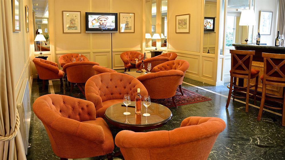 Carlton Boutique Hotel