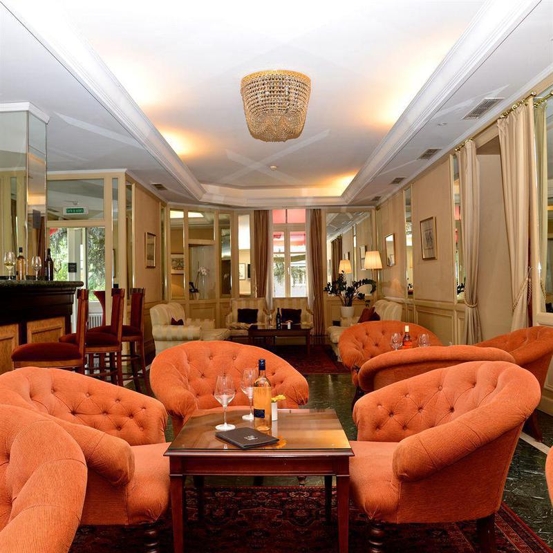 Carlton Boutique Hotel 4*